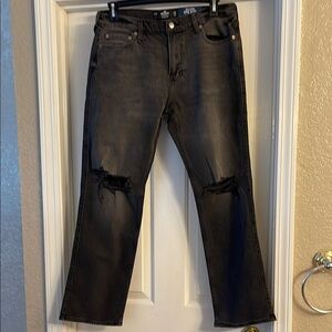 NWT Hollister epic flex Men's Black Distressed Jeans size 34Wx32L